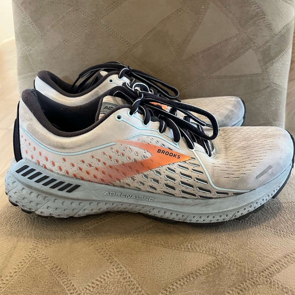 Brooks Adrenaline Women's Athletic Shoes - Gray and Orange